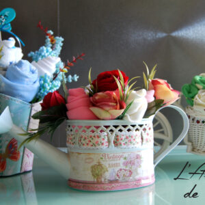 Aranjamente_florale_deoseobite_originale_unicat_haine_bebelusi_stropitoare_ghiveci_latelier_nicole_tuincentru.ro