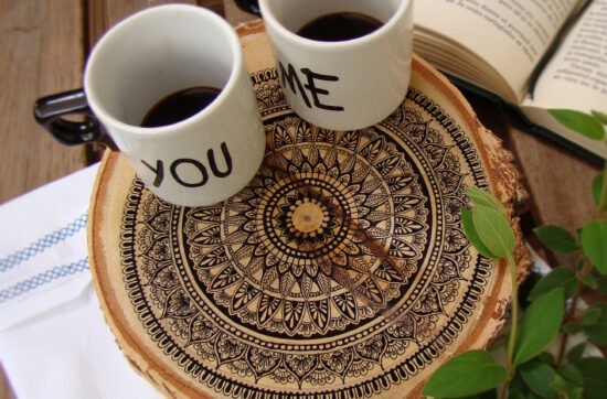 tava-din-rola-de-lemn-natur-mandala-eliza-stefu-tuincentru.ro